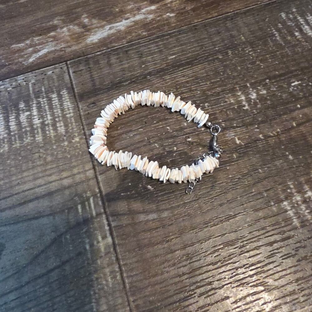 Pink/ white puka shell bracelet beach style